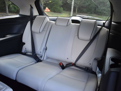 New 2026 Honda Odyssey Touring image 15