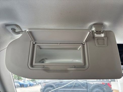 Used 2022 Ford Maverick XL FWD image 32