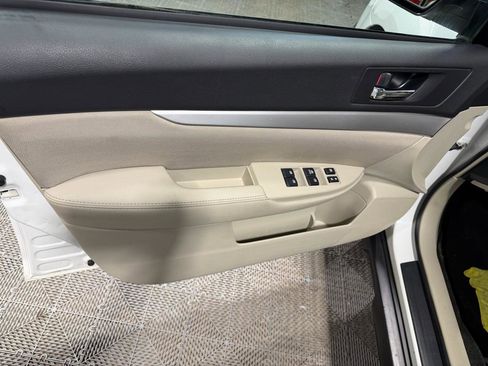 Used 2014 Subaru Outback 2.5i Premium image 25