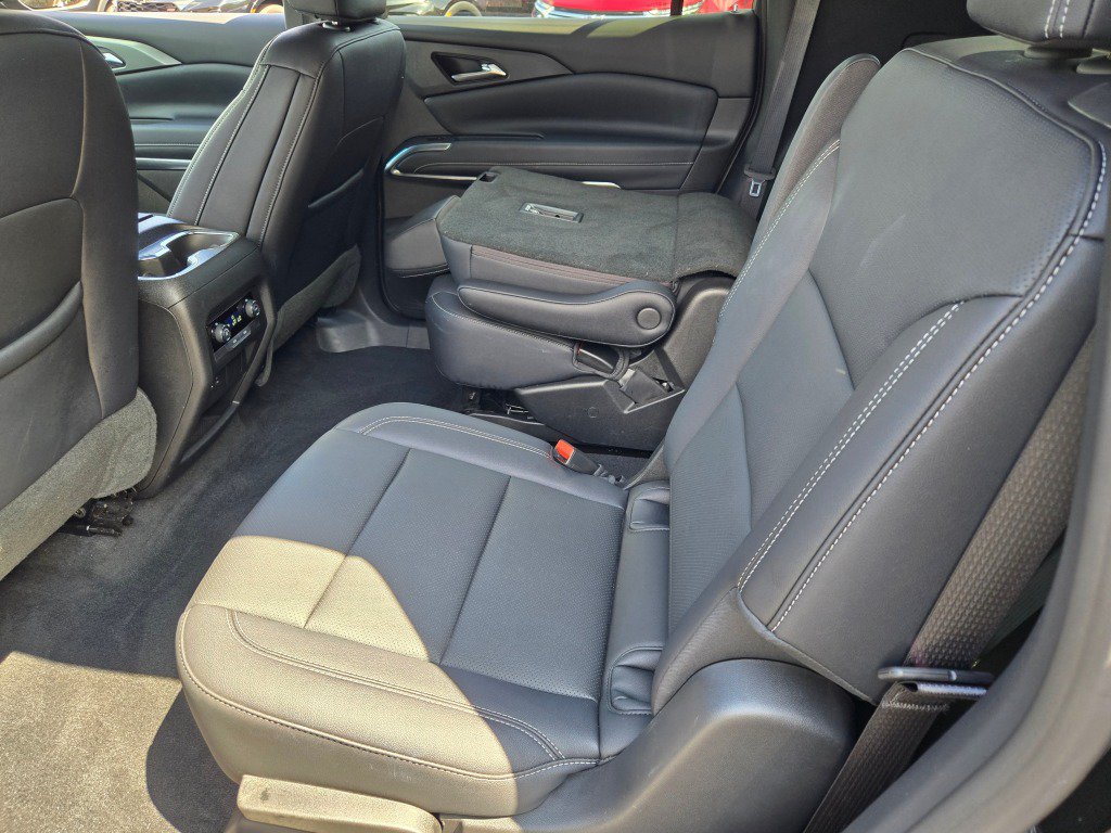 Certified 2026 Chevrolet Traverse LT AWD/4WD image 19