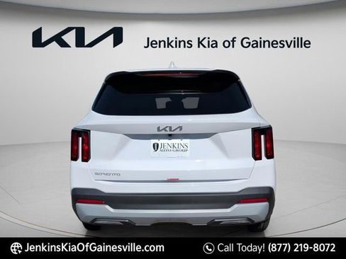 New 2026 Kia Sorento LX image 7