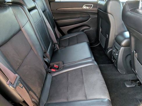 Used 2022 Jeep Grand Cherokee Laredo X AWD/4WD image 21
