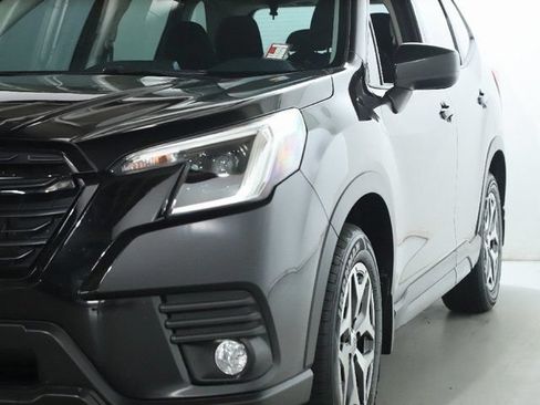 Certified 2023 Subaru Forester Premium AWD/4WD image 4
