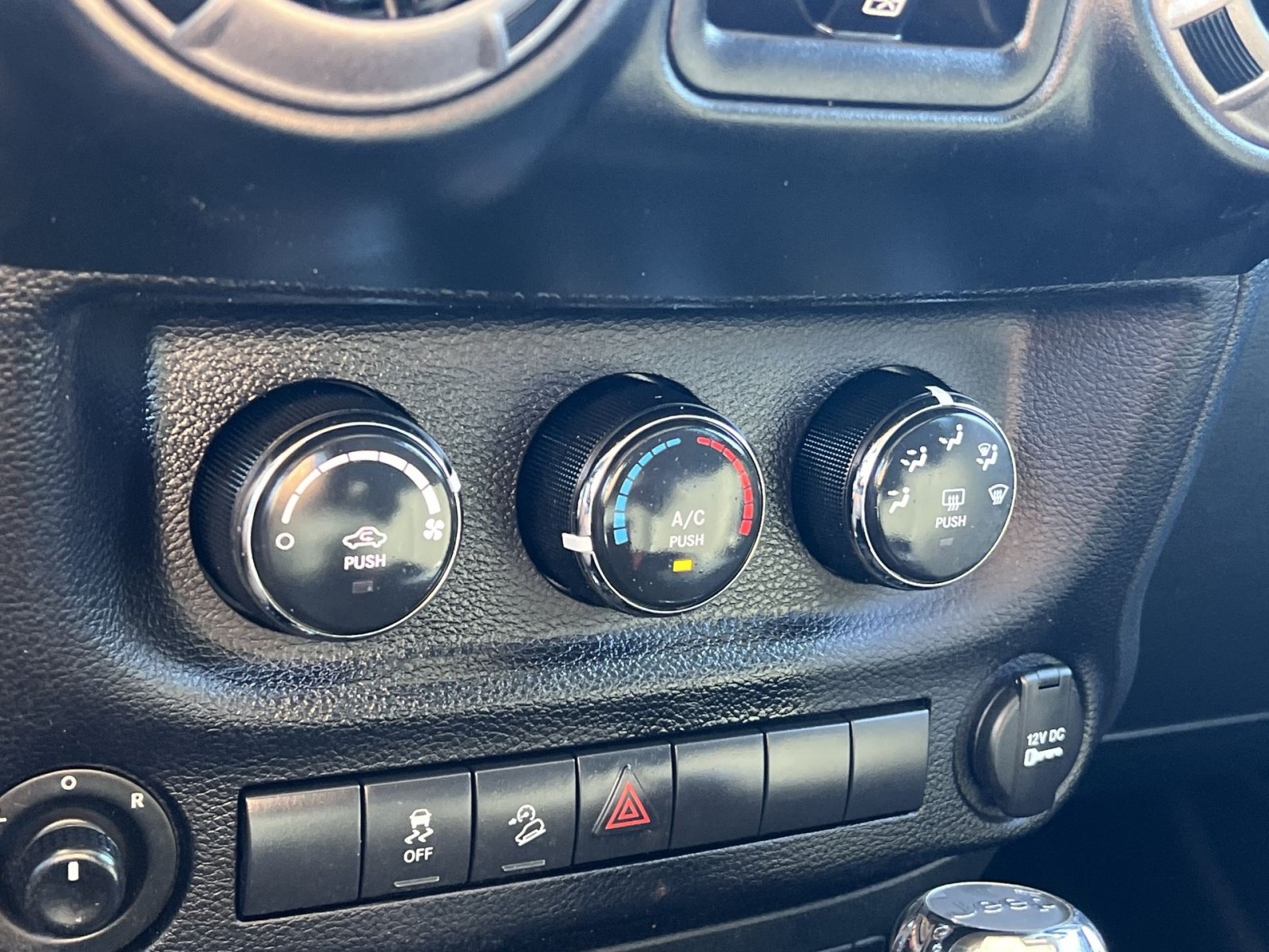 Used 2016 Jeep Wrangler Unlimited Sport AWD/4WD image 19