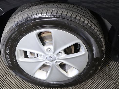 Used 2014 Kia Soul FWD image 12