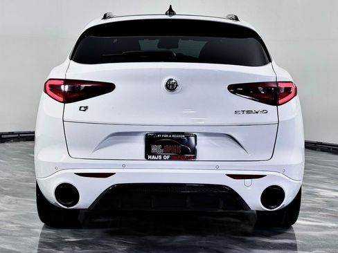 Used 2023 Alfa Romeo Stelvio Veloce AWD/4WD image 8