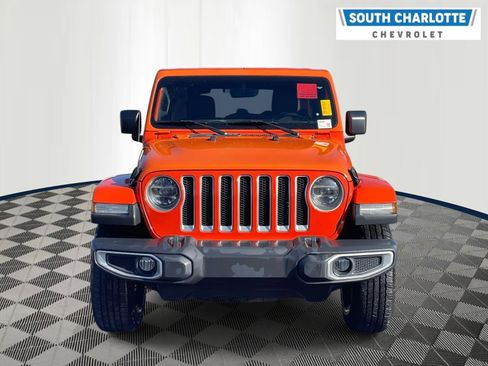 Used 2019 Jeep Wrangler Unlimited Sahara image 2