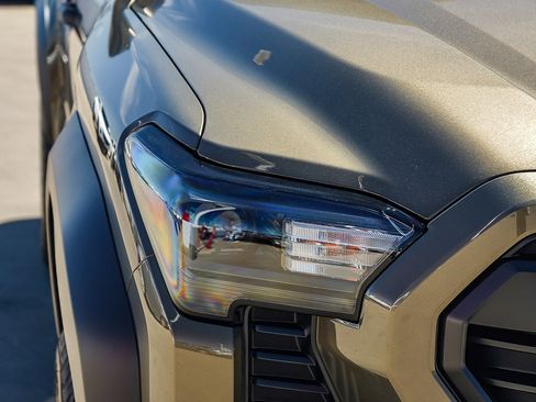 New 2026 Toyota Tacoma TRD Off-Road AWD/4WD image 9