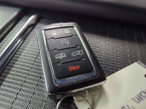 Used 2023 Jeep Grand Wagoneer Series III w/ Quick Order Packagew 28T AWD/4WD image 12