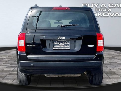 Used 2016 Jeep Patriot Latitude AWD/4WD image 4