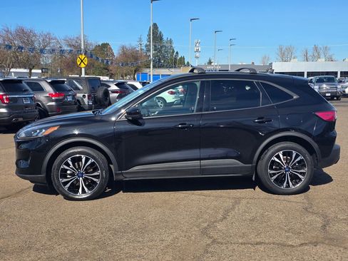 Used 2022 Ford Escape SEL w/ SEL Stealth AWD Package image 8