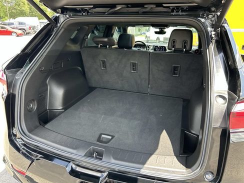 Used 2021 Chevrolet Blazer RS w/ Enhanced Convenience Package FWD image 17