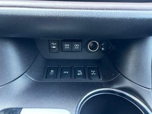 Used 2019 Toyota Highlander Limited Platinum AWD/4WD image 17