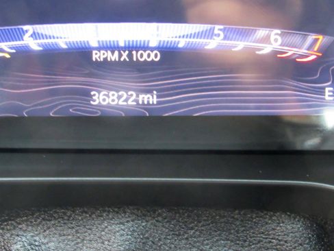 Used 2022 Jeep Grand Cherokee Overland AWD/4WD image 6