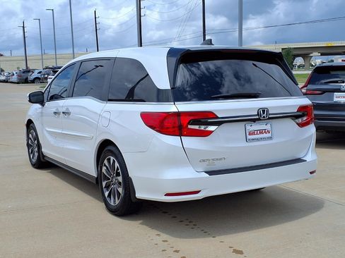 Used 2023 Honda Odyssey EX-L image 2