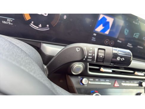 Used 2025 Hyundai Sonata SEL FWD image 21