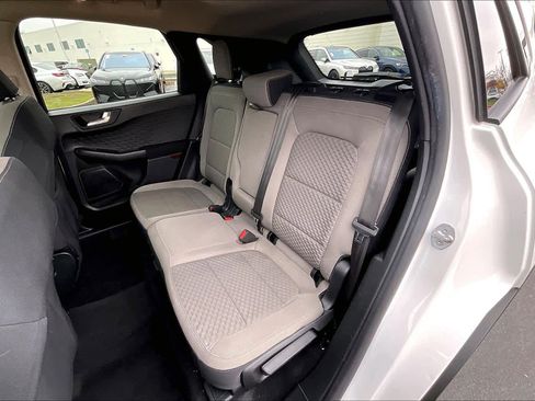 Used 2020 Ford Escape SE image 27