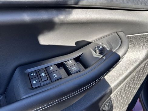 Used 2025 Jeep Grand Cherokee Laredo X image 10