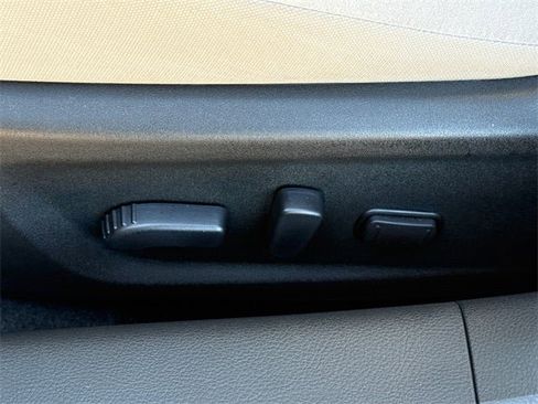 Used 2023 Nissan Altima 2.5 SV w/ SV Premium Package image 22