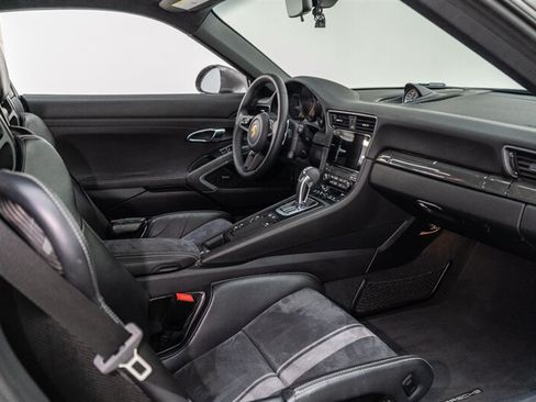 Used 2018 Porsche 911 GT3 RWD image 56