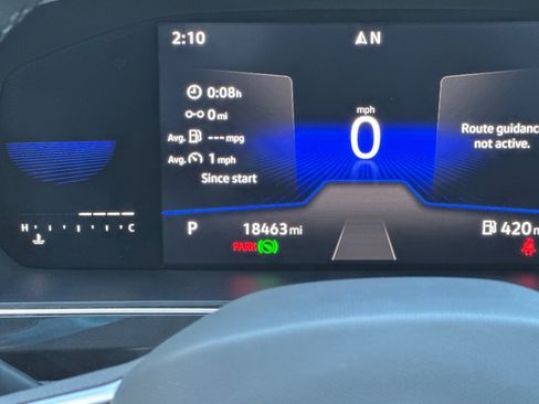 Used 2023 Volkswagen Tiguan SE R-Line image 28