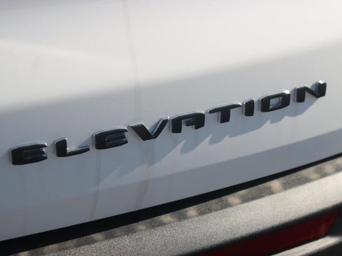 New 2025 GMC Acadia Elevation w/ Elevation Premium Package FWD image 10