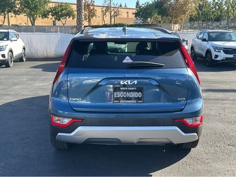 Used 2024 Kia Niro EX image 7