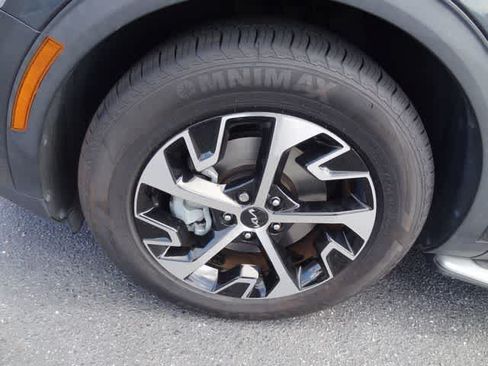 Used 2023 Kia Sportage EX FWD image 15