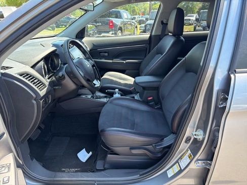 Used 2024 Mitsubishi Outlander Sport SE AWD/4WD image 18