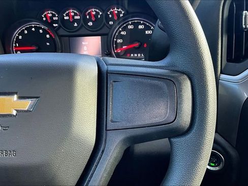 Used 2024 Chevrolet Silverado 2500 Custom w/ Custom Value Package image 14