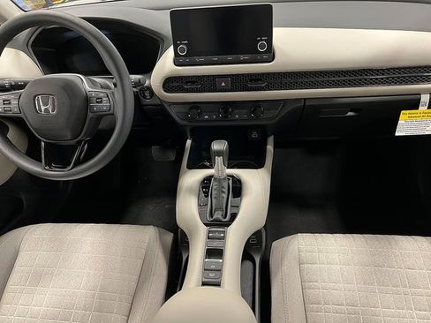 New 2025 Honda HR-V LX image 17
