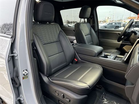 Used 2024 GMC Sierra EV Denali image 26