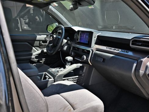 Used 2025 Toyota Tacoma SR5 image 11