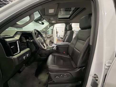 Used 2025 GMC Sierra 2500 Denali w/ Max Trailering Package AWD/4WD image 12