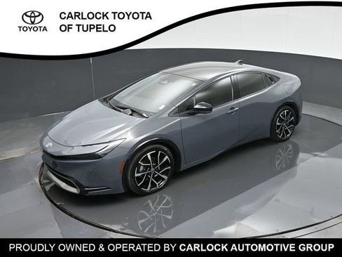 Used 2025 Toyota Prius Plug-In Hybrid FWD image 46