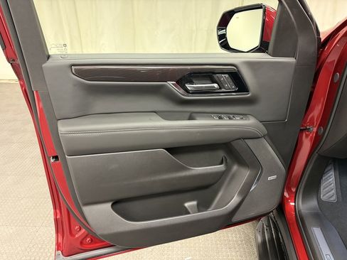 New 2026 GMC Yukon Elevation w/ LPO, Floor Liner Package image 27