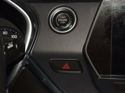 Used 2019 Chevrolet Blazer LT FWD image 35