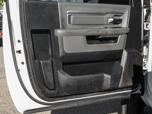 Used 2015 RAM 3500 Tradesman w/ Power & Remote Entry Group RWD image 15