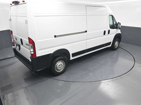 Used 2025 RAM ProMaster 2500 w/ Convenience Group FWD image 32