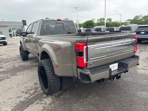 Used 2026 Ford F450 Platinum image 3