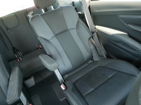 Used 2025 Subaru Ascent Premium AWD/4WD image 14