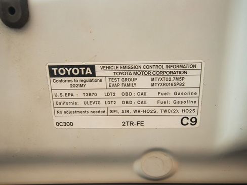 Used 2021 Toyota Tacoma SR image 30