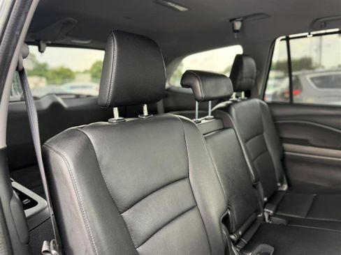 Used 2016 Honda Pilot Touring image 29