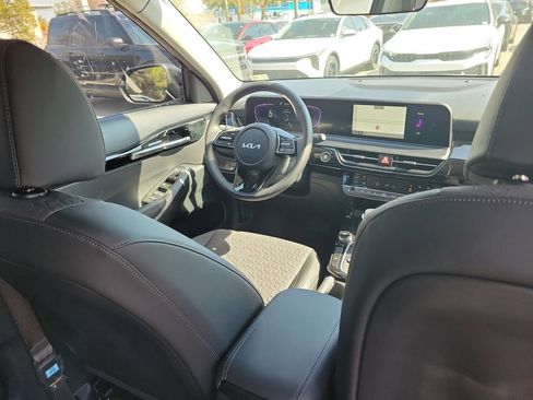 New 2026 Kia Seltos S FWD image 13