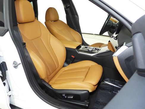 Used 2023 BMW i4 eDrive35 w/ Premium Package RWD image 19