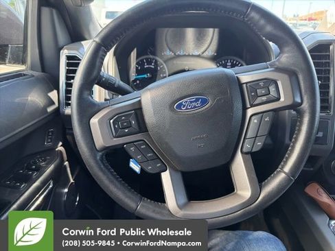 Used 2018 Ford Expedition XLT w/ Equipment Group 201A AWD/4WD image 12