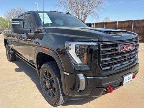 Used 2024 GMC Sierra 2500 AT4 w/ AT4 Premium Plus Package AWD/4WD image 2