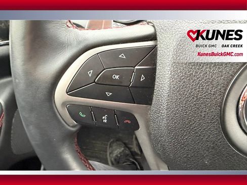 Used 2018 Jeep Grand Cherokee Trailhawk w/ Trailhawk Luxury Group AWD/4WD image 10