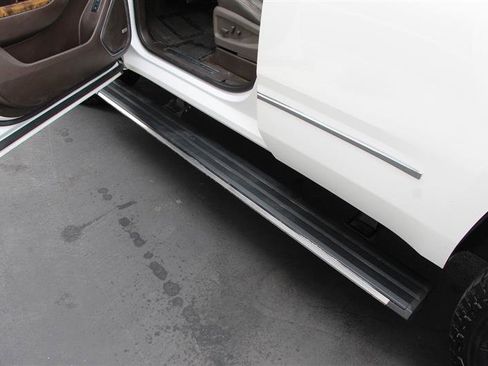 Used 2016 GMC Yukon Denali w/ Open Road Package image 29