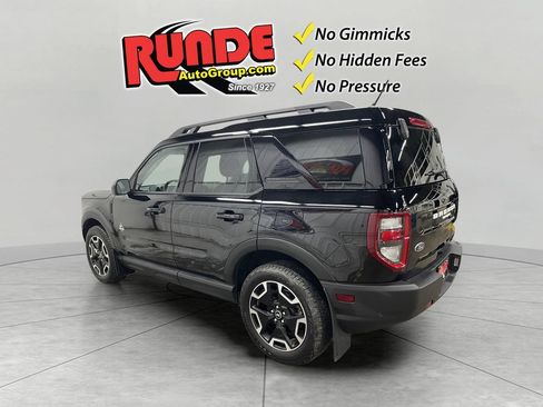 Used 2023 Ford Bronco Sport Outer Banks w/ Tech Package AWD/4WD image 3